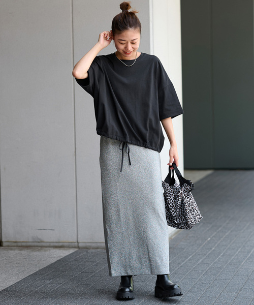 JOURNAL STANDARD relume（ジャーナルスタンダード　レリューム）の「《追加》ギャザーヘムショートスリーブTシャツ（Tシャツ/カットソー・レディース・ベージュ/ホワイト/ライトグレー/ブラック・FREE）」の10枚目の写真