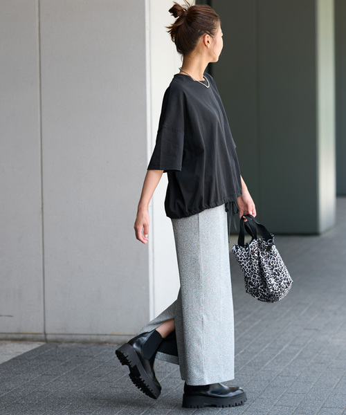 JOURNAL STANDARD relume（ジャーナルスタンダード　レリューム）の「《追加》ギャザーヘムショートスリーブTシャツ（Tシャツ/カットソー・レディース・ベージュ/ホワイト/ライトグレー/ブラック・FREE）」の11枚目の写真