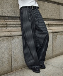 kutir | STRIPED CURVE SILHOUETTE BUGGY DENIM／ストライプカーブシルエットバギーデニム(デニムパンツ)