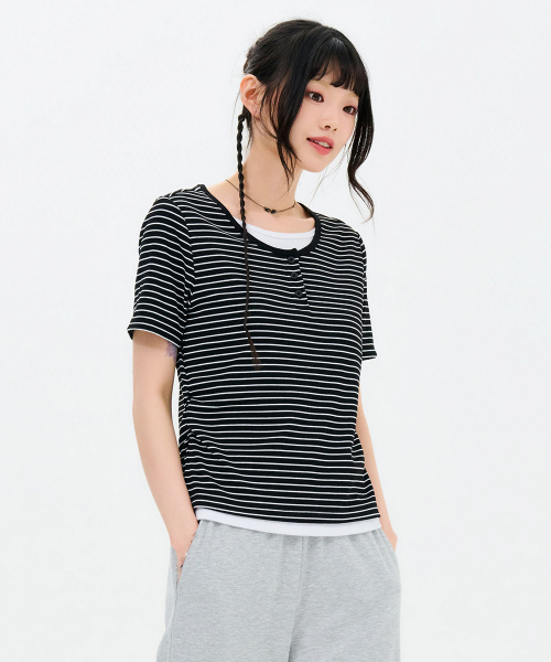 CHASECULT(チェイスカルト)の「レディースストライプレイヤード半袖Tシャツ-FBRG5874D03(Tシャツ/カットソー・レディース・ブラック・85/90)」の3枚目の写真
