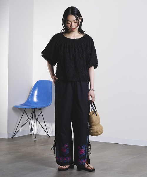 ROSE BUD(ローズバッド)の「EMBROIDERY RIBBON PANTS(その他パンツ・レディース・ブラック/ホワイト・ONE SIZE)」の18枚目の写真