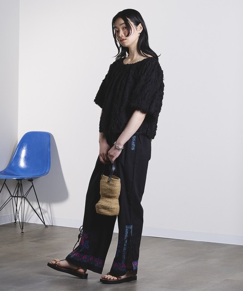 ROSE BUD(ローズバッド)の「EMBROIDERY RIBBON PANTS(その他パンツ・レディース・ブラック/ホワイト・ONE SIZE)」の19枚目の写真