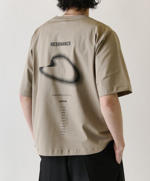 ULTIMA графический T-shirt / лонгслив