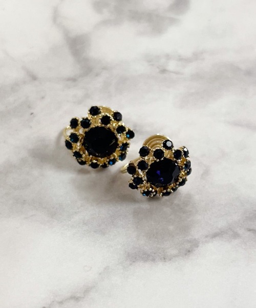 yu-ka(ユーカ)の「YU-KA:アンティークライクビジューイヤリング Antique-style jewel earrings(イヤリング・レディース・ゴールド・FREE)」の1枚目の写真