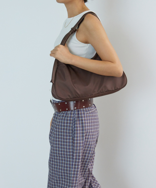 HAVEAWHALE（ハブアホエール）の「NYLON TWO HANDLE BAGUATTE BAG BROWN（ショルダーバッグ・レディース・その他・FREE）」の3枚目の写真
