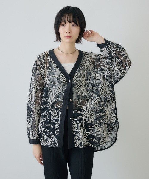 Paradise Picnic(パラダイスピクニック)の「Dignite Collier エンブロイダリーレースカーディガン(カーディガン/ボレロ・レディース・ブラック/ホワイト・FREE)」の10枚目の写真