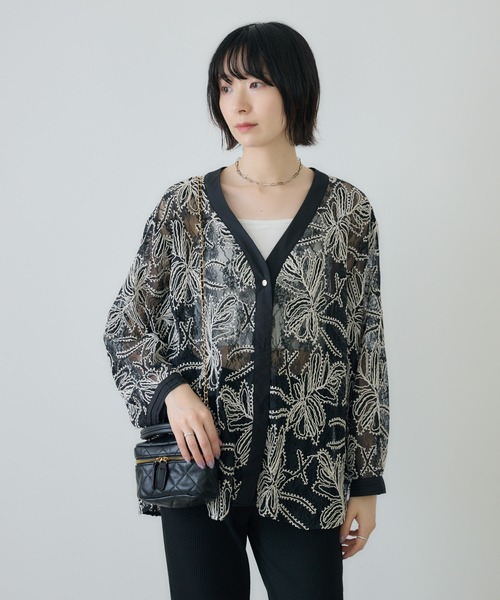 Paradise Picnic(パラダイスピクニック)の「Dignite Collier エンブロイダリーレースカーディガン(カーディガン/ボレロ・レディース・ブラック/ホワイト・FREE)」の11枚目の写真