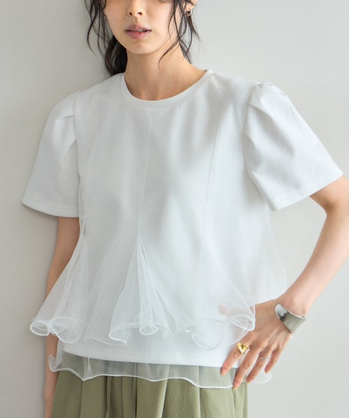 &. NOSTALGIA(アンドドットノスタルジア)の「チュールフリル付きプルオーバー(Tシャツ/カットソー・レディース・オフホワイト/ブラック・M)」の2枚目の写真