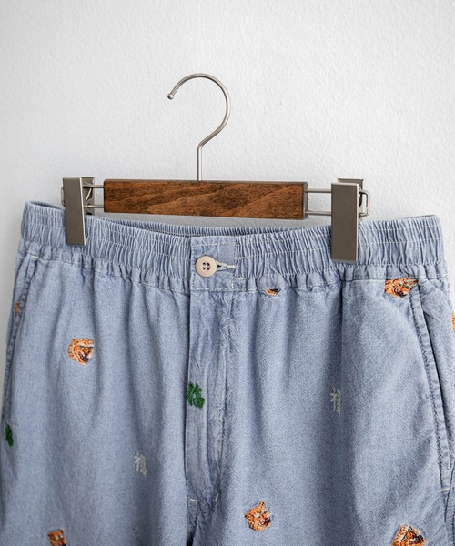 HOUSTON(ヒューストン)の「HOUSTON CHAMBRAY ALLOVER EMB EASY SHORTS シャンブレー総柄刺繍イージーショートパンツ(その他パンツ・メンズ・インディゴブルー/ライトブルー・XXL/XL/L/M)」の17枚目の写真