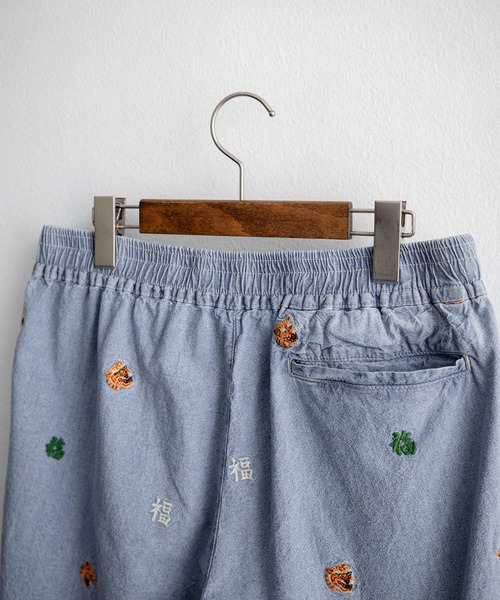 HOUSTON(ヒューストン)の「HOUSTON CHAMBRAY ALLOVER EMB EASY SHORTS シャンブレー総柄刺繍イージーショートパンツ(その他パンツ・メンズ・インディゴブルー/ライトブルー・XXL/XL/L/M)」の21枚目の写真
