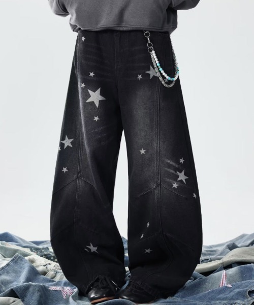 B.R.U(ブル)の「スタープリントバレルレッグデニム(デニムパンツ・メンズ・ブラック・LARGE/MEDIUM)」の5枚目の写真