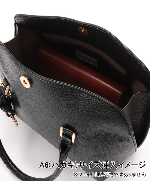 cache cache(カシュ カシュ)の「cachecache/カシュカシュ チャームツキフラップボストンバッグ(ショルダーバッグ・レディース・ブラック/ベージュ・FREE)」の13枚目の写真