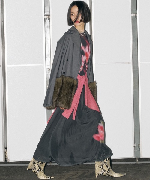 yae(ヤエ)の「Original flower pattern dress / オリジナルフラワーパターンドレス(ワンピース・レディース・グレー/ブラック・36/38)」の6枚目の写真