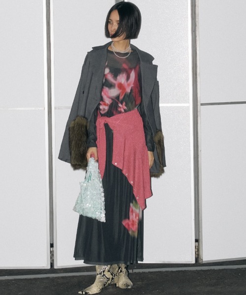 yae(ヤエ)の「Original flower pattern dress / オリジナルフラワーパターンドレス(ワンピース・レディース・グレー/ブラック・36/38)」の9枚目の写真