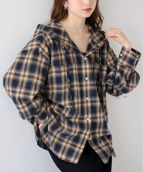 tiptop(ティップトップ)の「【ZOZO限定カラーあり】チェックBIGフードシャツ(シャツ/ブラウス・レディース・ダークブルー/ブルー/ネイビー/ブラック/アイボリー・FREE)」の3枚目の写真