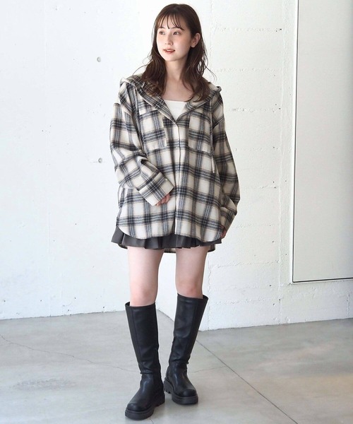 tiptop(ティップトップ)の「【ZOZO限定カラーあり】チェックBIGフードシャツ(シャツ/ブラウス・レディース・ダークブルー/ブルー/ネイビー/ブラック/アイボリー・FREE)」の11枚目の写真