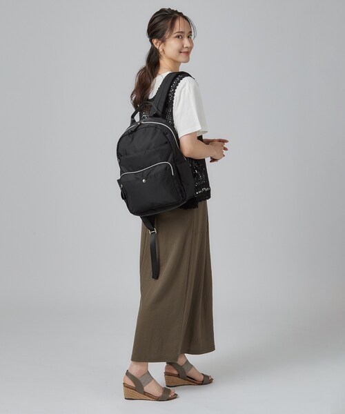 SHOO・LA・RUE(シューラルー)の「【撥水】整理整頓できちゃうリュック(バックパック/リュック・レディース・ブラック/ダークグレー/ブラック系4/グレー系4・00)」の15枚目の写真