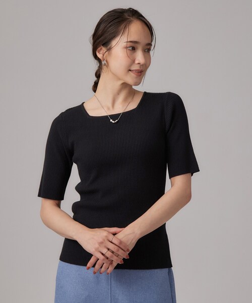 SHOO・LA・RUE(シューラルー)の「【毛玉になりにくい/洗濯機可/S-LL】大人上品な 5分袖スクエアトップス(ニット/セーター・レディース・ブラック/アイボリー/ブラウン系その他/レッド系1・01/02/03/04)」の9枚目の写真