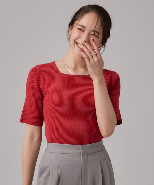 SHOO・LA・RUE(シューラルー)の「【毛玉になりにくい/洗濯機可/S-LL】大人上品な 5分袖スクエアトップス(ニット/セーター・レディース・ブラック/アイボリー/ブラウン系その他/レッド系1・01/02/03/04)」の17枚目の写真