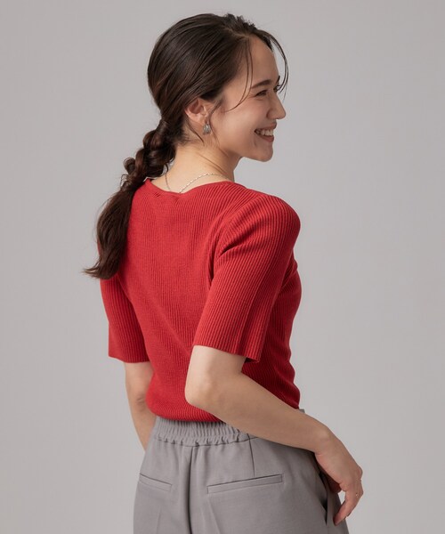 SHOO・LA・RUE(シューラルー)の「【毛玉になりにくい/洗濯機可/S-LL】大人上品な 5分袖スクエアトップス(ニット/セーター・レディース・ブラック/アイボリー/ブラウン系その他/レッド系1・01/02/03/04)」の18枚目の写真