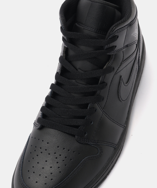 JORDAN BRAND(ジョーダンブランド)の「JORDAN BRAND AIR JORDAN 1 MID 554724-093(スニーカー・メンズ・ブラック・27.5cm/28cm/28.5cm/29cm/30cm/25.5cm/26cm/26.5cm/27cm)」の6枚目の写真