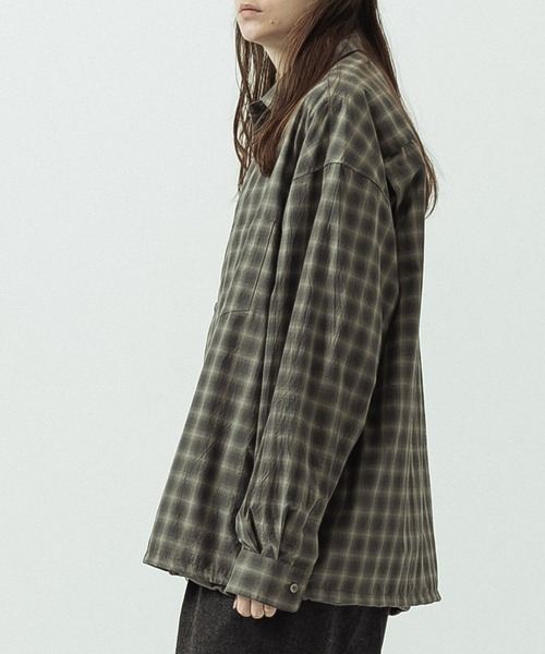 SLICK(スリック)の「【SLICK/スリック】Ombre Check Oversized Drawstring Shirt/オンブレチェック オーバーサイズドローストリングシャツ/リラックスシルエット(シャツ/ブラウス・メンズ・ブラウン/スミクロ・1/3/2)」の5枚目の写真