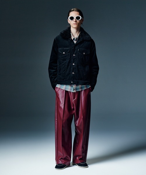 glamb(グラム)の「Synth Leather Baggy Slacks / シンセレザーバギースラックス(スラックス・メンズ・ブラック/ワイン・S/M/L)」の8枚目の写真