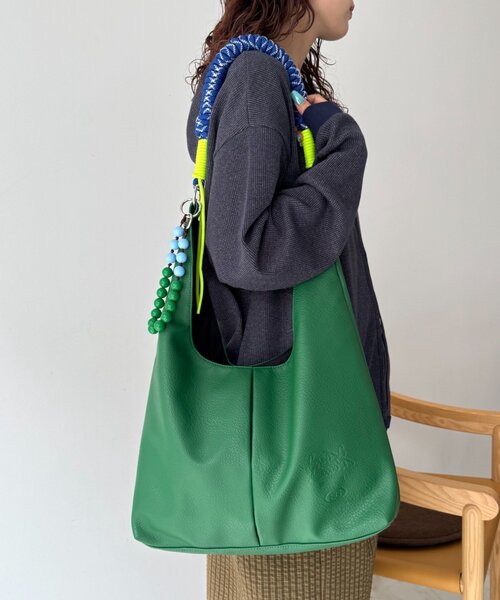 SOUNDSGOOOOD(サウンズグッド)の「【SOUNDS GOOOOD】トライアングルレザーバッグ(トートバッグ・メンズ・ブラック/グリーン・ONE SIZE)」の13枚目の写真