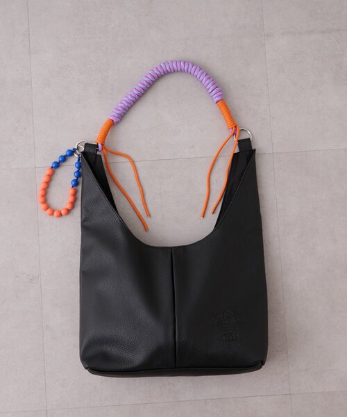 SOUNDSGOOOOD(サウンズグッド)の「【SOUNDS GOOOOD】トライアングルレザーバッグ(トートバッグ・メンズ・ブラック/グリーン・ONE SIZE)」の19枚目の写真