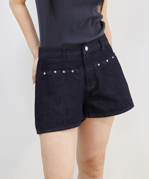 millioncor（ミリオンコール）の「ノンフェイドスタッズデニムショーツ（ダークブルー）（その他パンツ・レディース・その他・SMALL/MEDIUM/LARGE）」の5枚目の写真