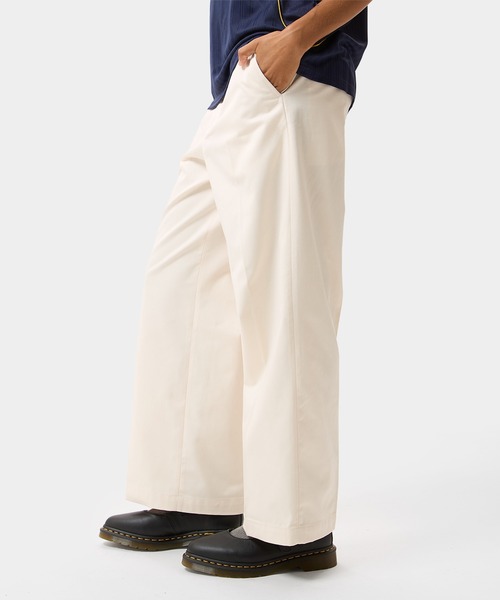 HUF(ハフ)の「CLASSIC WIDE CHINO PANT(チノパンツ・メンズ・ブラック/ナチュラル/ブラウン・34/32/30/28)」の20枚目の写真