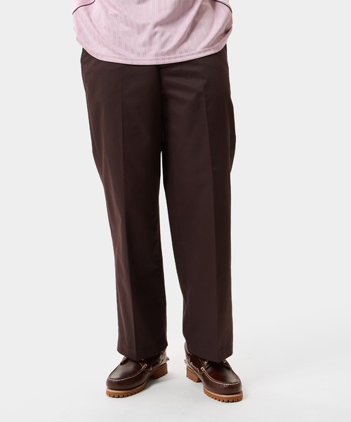 HUF(ハフ)の「CLASSIC WIDE CHINO PANT(チノパンツ・メンズ・ブラック/ナチュラル/ブラウン・34/32/30/28)」の6枚目の写真