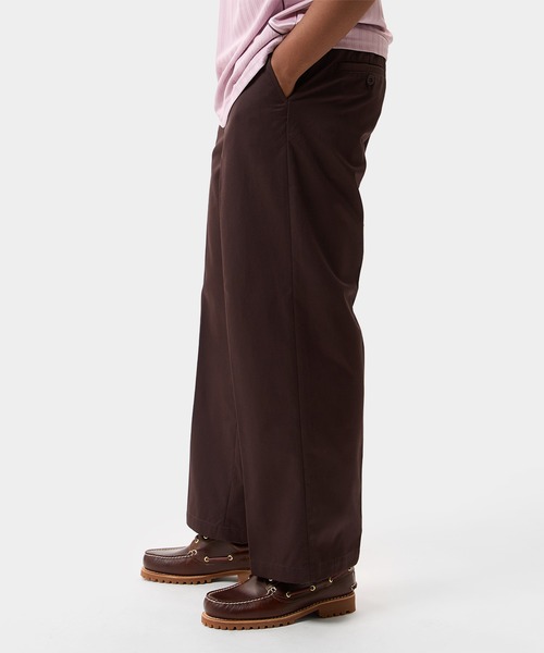 HUF(ハフ)の「CLASSIC WIDE CHINO PANT(チノパンツ・メンズ・ブラック/ナチュラル/ブラウン・34/32/30/28)」の7枚目の写真