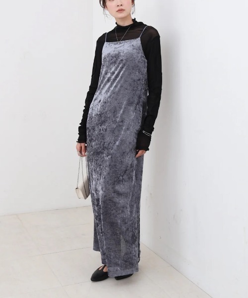 Bab(バブ)の「【S・Mサイズ展開】シアーベロアカップ付きキャミワンピース/ダブルストラップ(ワンピース・レディース・チャコールグレー/アイボリー/ブラウン/ベージュ/ブラック・SMALL/MEDIUM)」の3枚目の写真