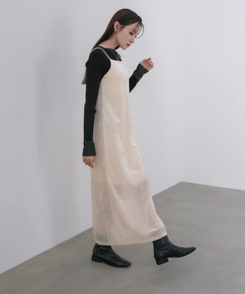 Bab(バブ)の「【S・Mサイズ展開】シアーベロアカップ付きキャミワンピース/ダブルストラップ(ワンピース・レディース・チャコールグレー/アイボリー/ブラウン/ベージュ/ブラック・SMALL/MEDIUM)」の12枚目の写真
