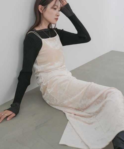 Bab(バブ)の「【S・Mサイズ展開】シアーベロアカップ付きキャミワンピース/ダブルストラップ(ワンピース・レディース・チャコールグレー/アイボリー/ブラウン/ベージュ/ブラック・SMALL/MEDIUM)」の14枚目の写真