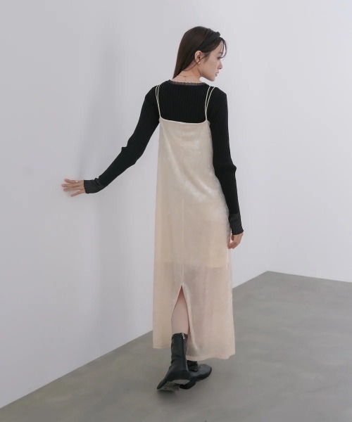 Bab(バブ)の「【S・Mサイズ展開】シアーベロアカップ付きキャミワンピース/ダブルストラップ(ワンピース・レディース・チャコールグレー/アイボリー/ブラウン/ベージュ/ブラック・SMALL/MEDIUM)」の16枚目の写真