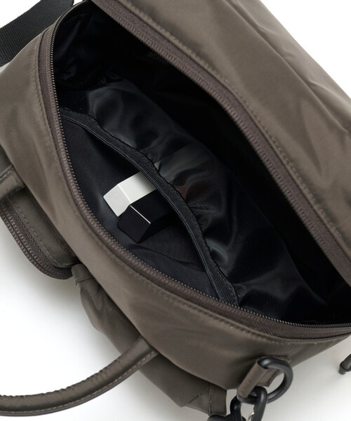 BAICYCLON by Bagjack(バイシクロン バイ バグジャック)の「【BAICYCLON by Bagjack/バイシクロン】MULTI POCKETS 2WAY BAG / マルチポケット2wayバッグ / ユニセックス / BCL-130(ショルダーバッグ・メンズ・ブラウン/ブラック・フリー)」の18枚目の写真
