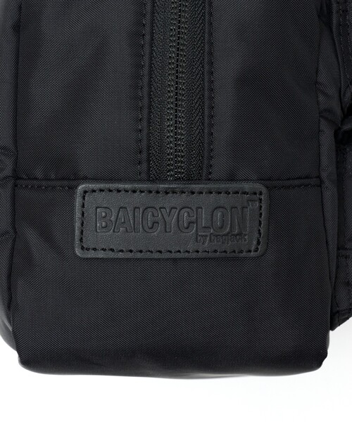 BAICYCLON by Bagjack(バイシクロン バイ バグジャック)の「【BAICYCLON by Bagjack/バイシクロン】MULTI POCKETS 2WAY BAG / マルチポケット2wayバッグ / ユニセックス / BCL-130(ショルダーバッグ・メンズ・ブラウン/ブラック・フリー)」の3枚目の写真