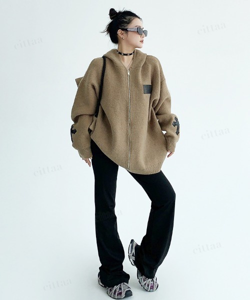 Dalfwin(ダールフィン)の「フード付きクロスジップニットパーカー(パーカー・レディース・ダークブラウン/ブラック/グレー・FREE)」の18枚目の写真
