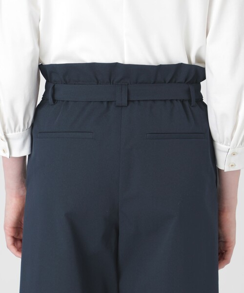 BLUE LABEL CRESTBRIDGE（ブルーレーベルクレストブリッジ）の「フリルディテールハイウエストパンツ（その他パンツ・レディース・ダークネイビー/ライトベージュ・36/38/40）」の16枚目の写真