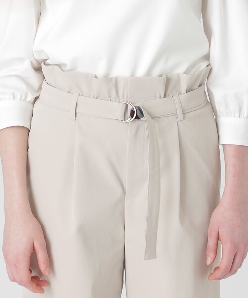BLUE LABEL CRESTBRIDGE（ブルーレーベルクレストブリッジ）の「フリルディテールハイウエストパンツ（その他パンツ・レディース・ダークネイビー/ライトベージュ・36/38/40）」の4枚目の写真