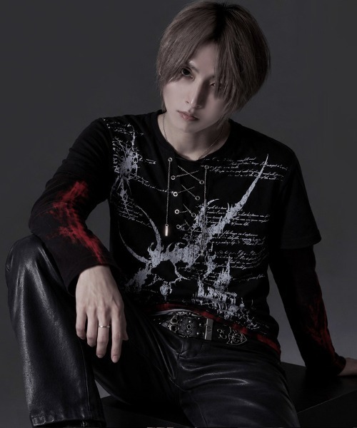 RUDOL（ルドル）の「『RUDOL/ルドル』チェーンレースアップトライバルフェイクレイヤードTシャツ（Tシャツ/カットソー・メンズ・ブラック×レッド/ブラック×ブラック・XL/L/M）」の13枚目の写真