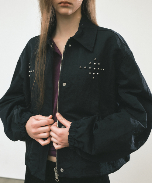 NICK&NICOLE(ニックアンドニコール)の「STUD ウインドブレーカージャケット ブラック(ナイロンジャケット・レディース・ブラック・FREE)」の3枚目の写真