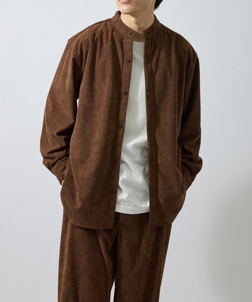 ADAM ET ROPE'(アダムエロペ)の「コールサイドポケットスタンドシャツ/セットアップ対応(シャツ/ブラウス・メンズ・ダークブラウン/チャコールグレー/オフホワイト・LL/L/M/S)」の4枚目の写真