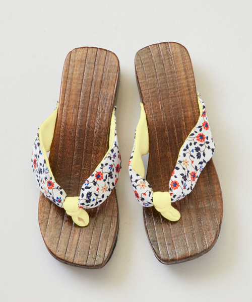 チャイハネ（チャイハネ）の「【チャイハネ】カラコロンサンダル 下駄（サンダル・レディース・パープル/マスタード/ブラウン/レッド/ターコイズブルー/オレンジ/イエロー/ブラック/マルチ/レモンイエロー・M）」の6枚目の写真