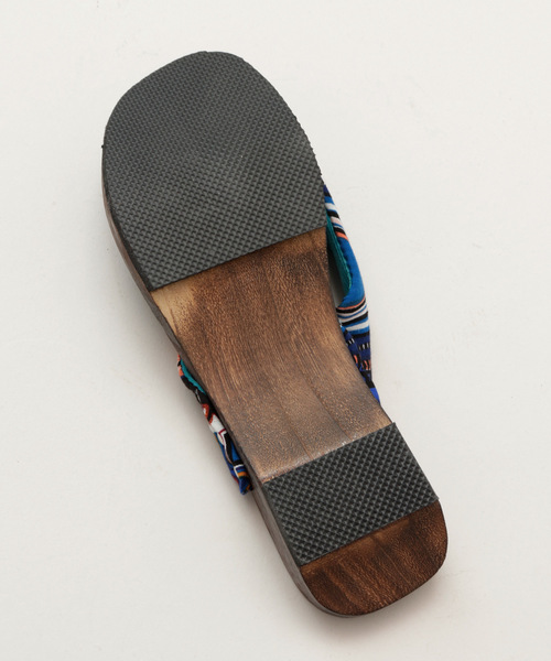 チャイハネ（チャイハネ）の「【チャイハネ】カラコロンサンダル 下駄（サンダル・レディース・パープル/マスタード/ブラウン/レッド/ターコイズブルー/オレンジ/イエロー/ブラック/マルチ/レモンイエロー・M）」の14枚目の写真