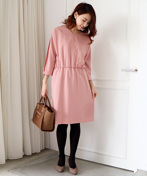 N.(N. Natural Beauty Basic)(エヌエヌナチュラルビューティーベーシック)の「テープフリルドルマンワンピース(ワンピース・レディース・ピンク/グリーン/ベージュ/ネイビー・MEDIUM)」の4枚目の写真