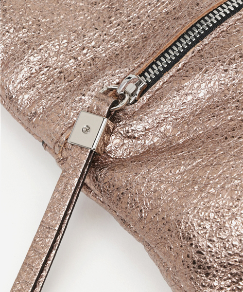GIANNI CHIARINI ゴールド クラッチバッグ 保存袋付き 一度使用！GIANNI CHIARINIゴールドクラッチbag保存袋付き