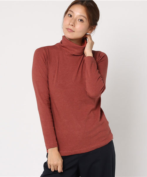 Samansa Mos2(サマンサ モスモス)の「ガーゼベア天無地タートル(Tシャツ/カットソー・レディース・チャコールグレー/モカ/グリーン/マスタード/レッド/キナリ・フリ-)」の6枚目の写真